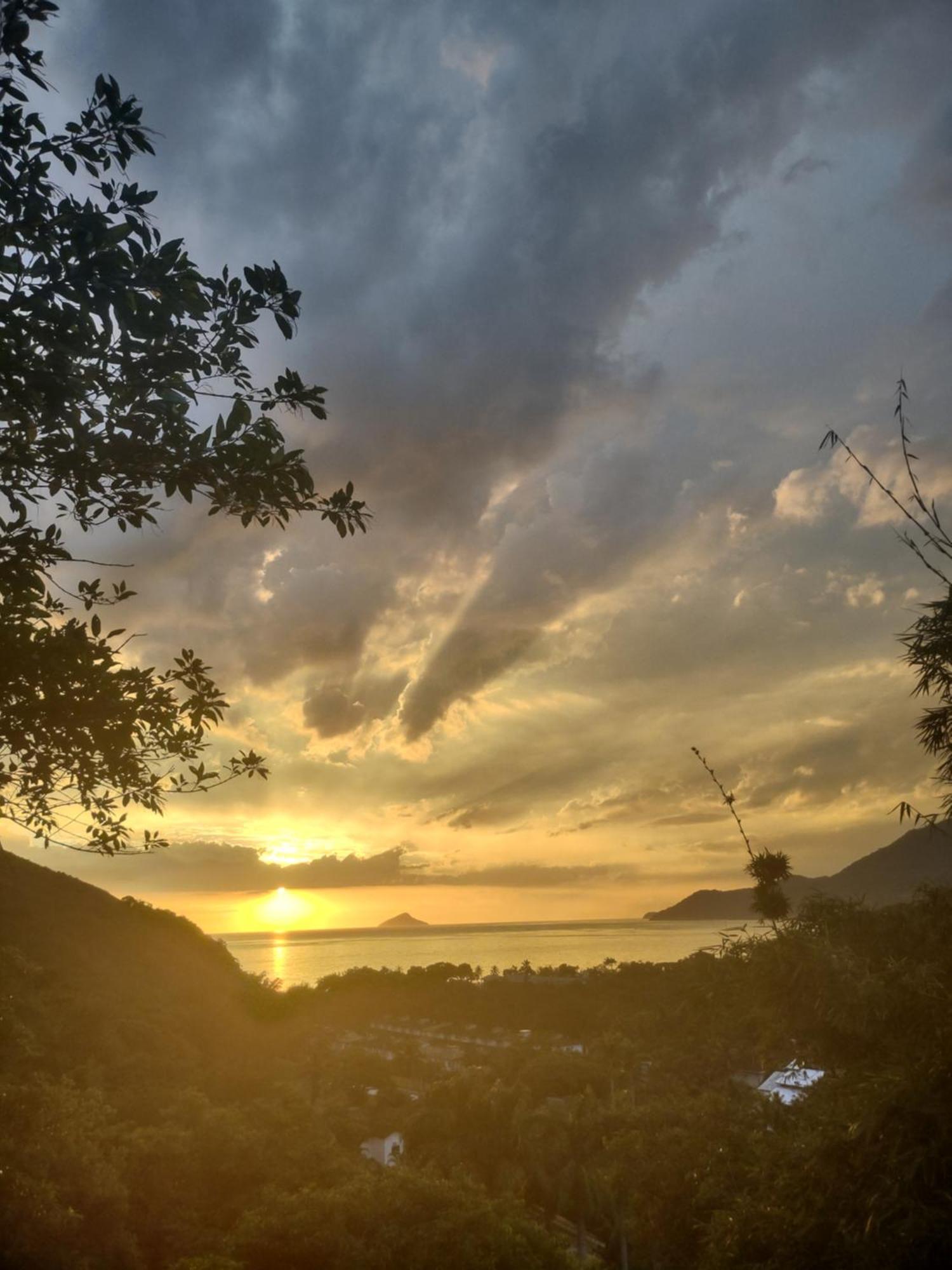 O Melhor Por Do Sol De Pauba! Casa Aconchegante. Sao Sebastiao  Luaran gambar
